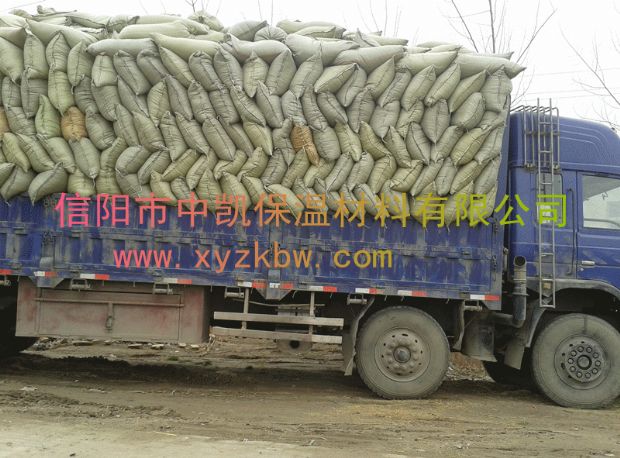 珍珠巖產(chǎn)品公路發(fā)運